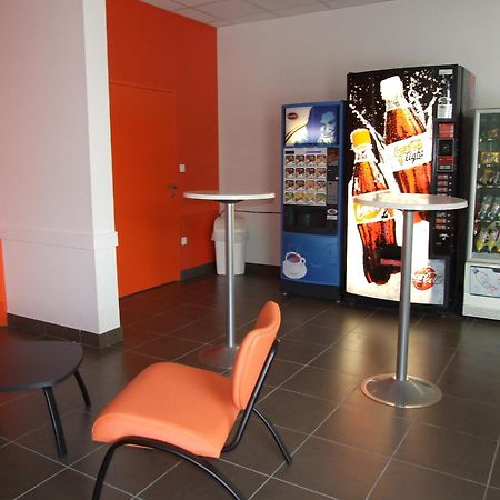 Jf Accueil & Formation Hotell Cholet Eksteriør bilde